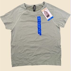 Mondetta Sage Green Short Sleeve Top